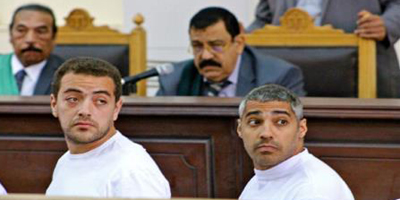 Egypt frees two Al Jazeera journalists on bail